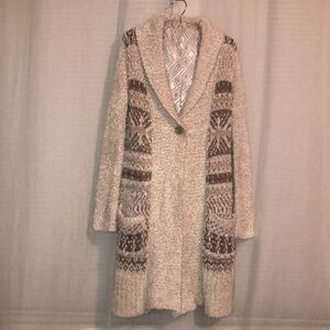 Between me & you S Oversized Chenille Knit Eyelash Long One Button Sweater
